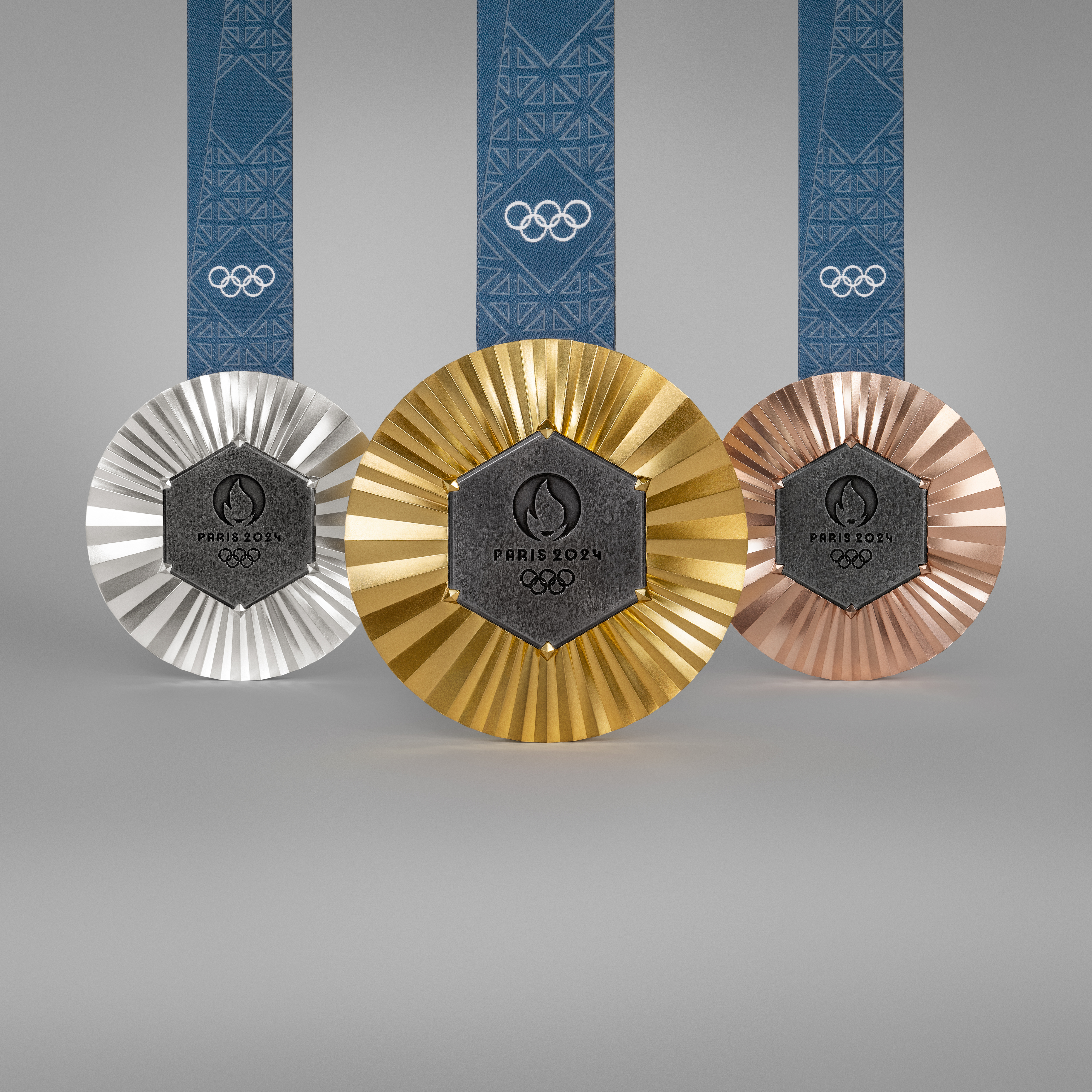 Voici les médailles d'or, d'argent et de bronze pour les Jeux olympiques de Paris cet été.